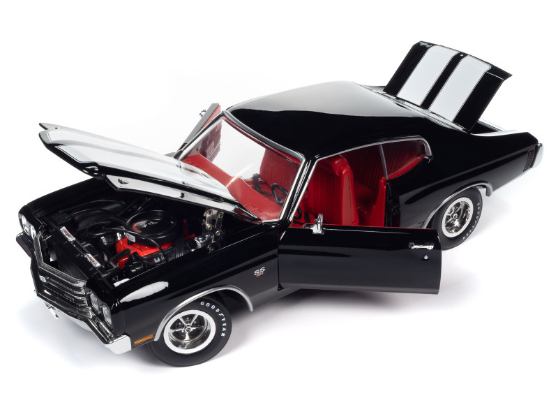 オートワールド 1970 Chevy Chevelle SS 1/18 1/18 Auto World 1970 Chevrolet Chevelle SS Tuxedo (Black with