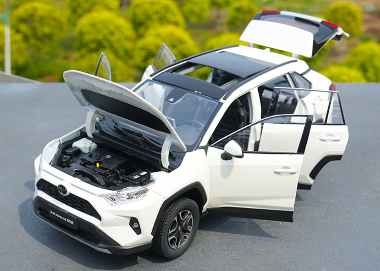 1/18 Dealer Edition Toyota RAV4 RAV 4 Fifth generation (XA50; 2018–present) (White) Diecast Car Model