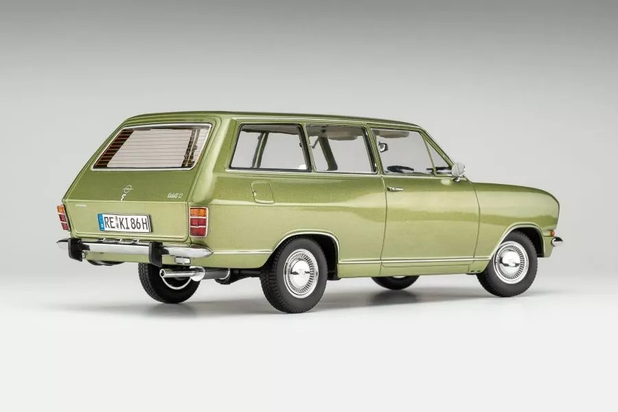 1/18 Touring 1972 Opel Kadett B Caravan (Green Metallic) Diecast
