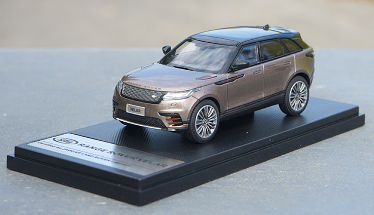 1/43 Dealer Edition Range Rover Land Rover Velar (Brown) Diecast Car Model