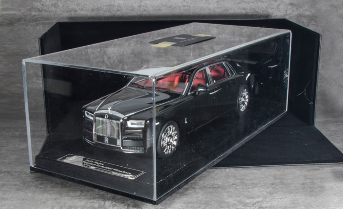 rolls royce 1 18 scale models