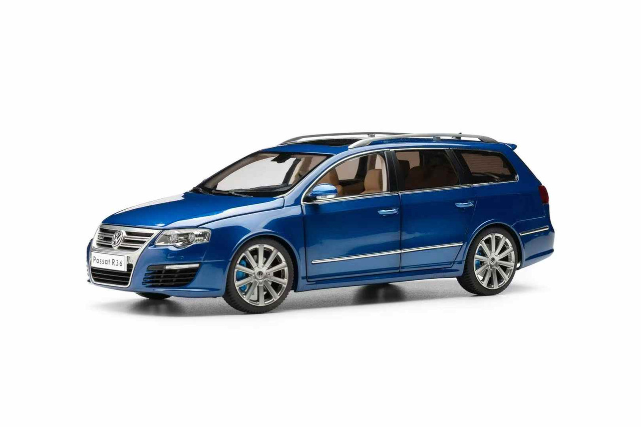 ダイキャスト 1:18 スケール パサート R36 ステーションワゴン モデル 1/18 NZG Volkswagen Passat Estate R36 Wagon (Blue) Diecast Car