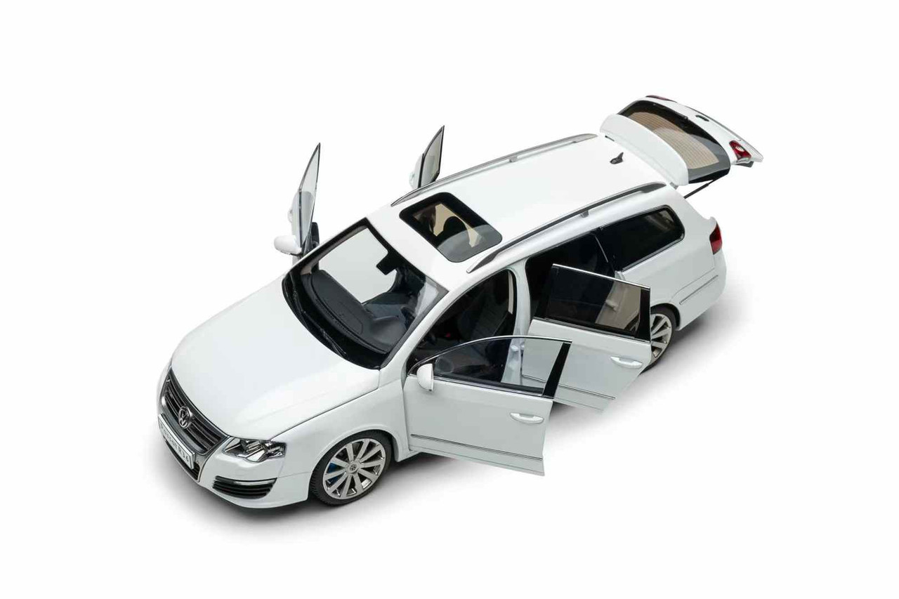 1/18 NZG Volkswagen Passat Estate R36 Wagon (White) Diecast Car