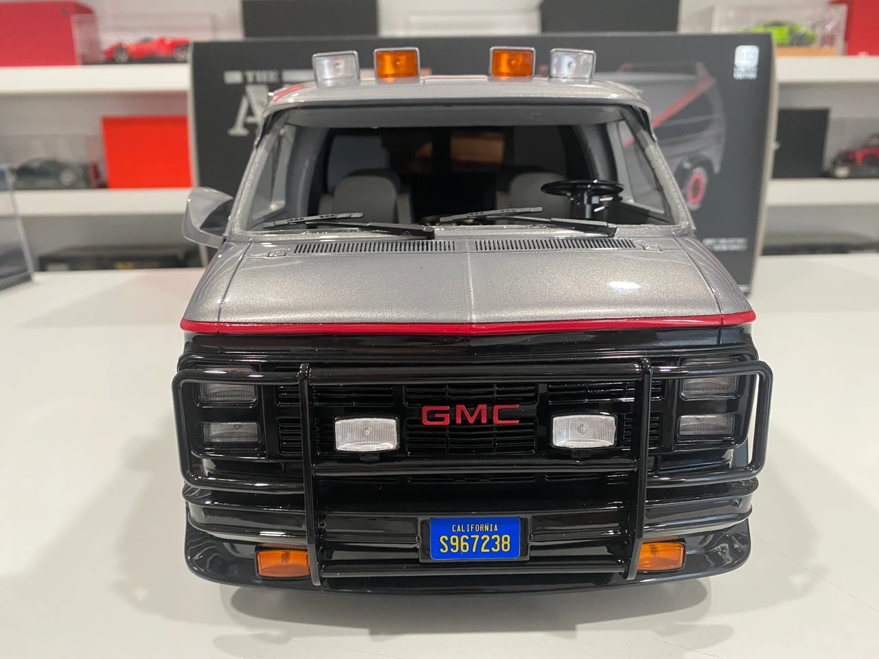 DAMAGED AS-IS (#4) 1/12 Scale 1983 GMC Vandura Black "The A-Team" Diecast Model Car by Greenlight