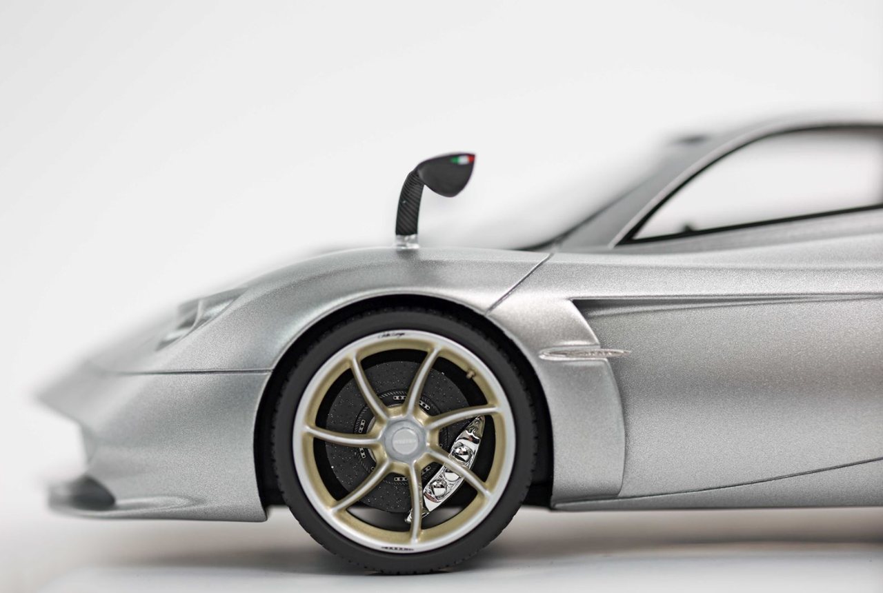 1/18 BBR Pagani Huayra Longtail (Semi Matt Grey Montecarlo) Car Model Limited