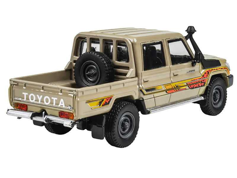1/64 Paragon 2014 Toyota Land Cruiser LC79 (Sandy Taupe Yellow