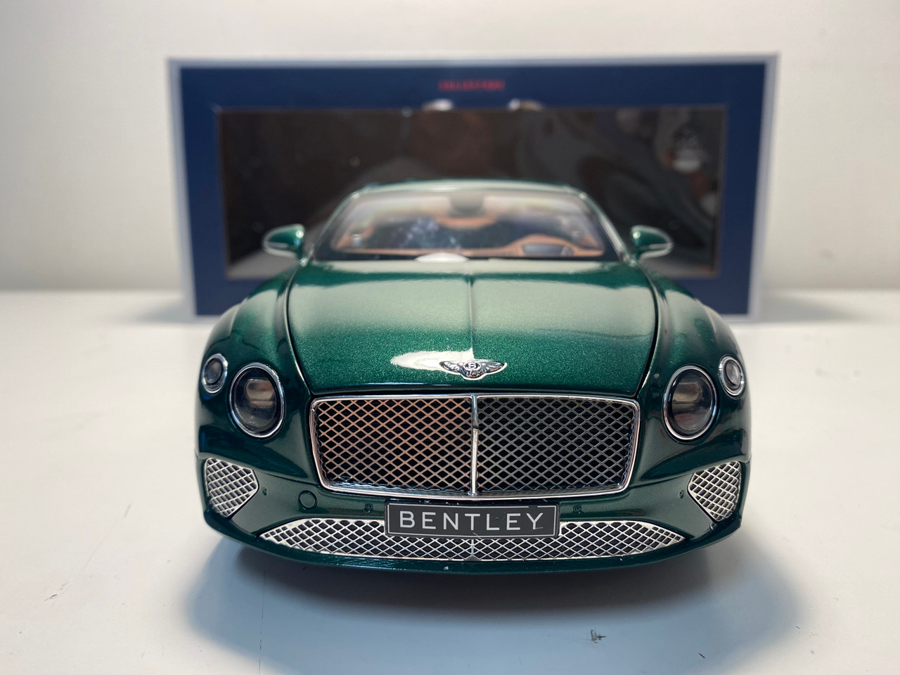 USED NO BOX AS-IS 1/18 Norev 2019 Bentley Continental GT Coupe (Green) Diecast Car Model
