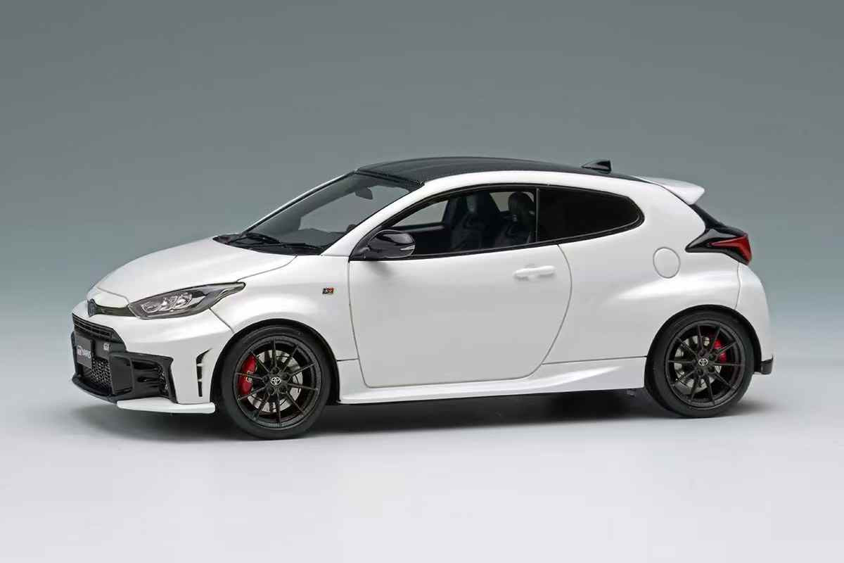 1/43 Makeup 2024 Toyota GR Yaris RZ High Performance (Super White