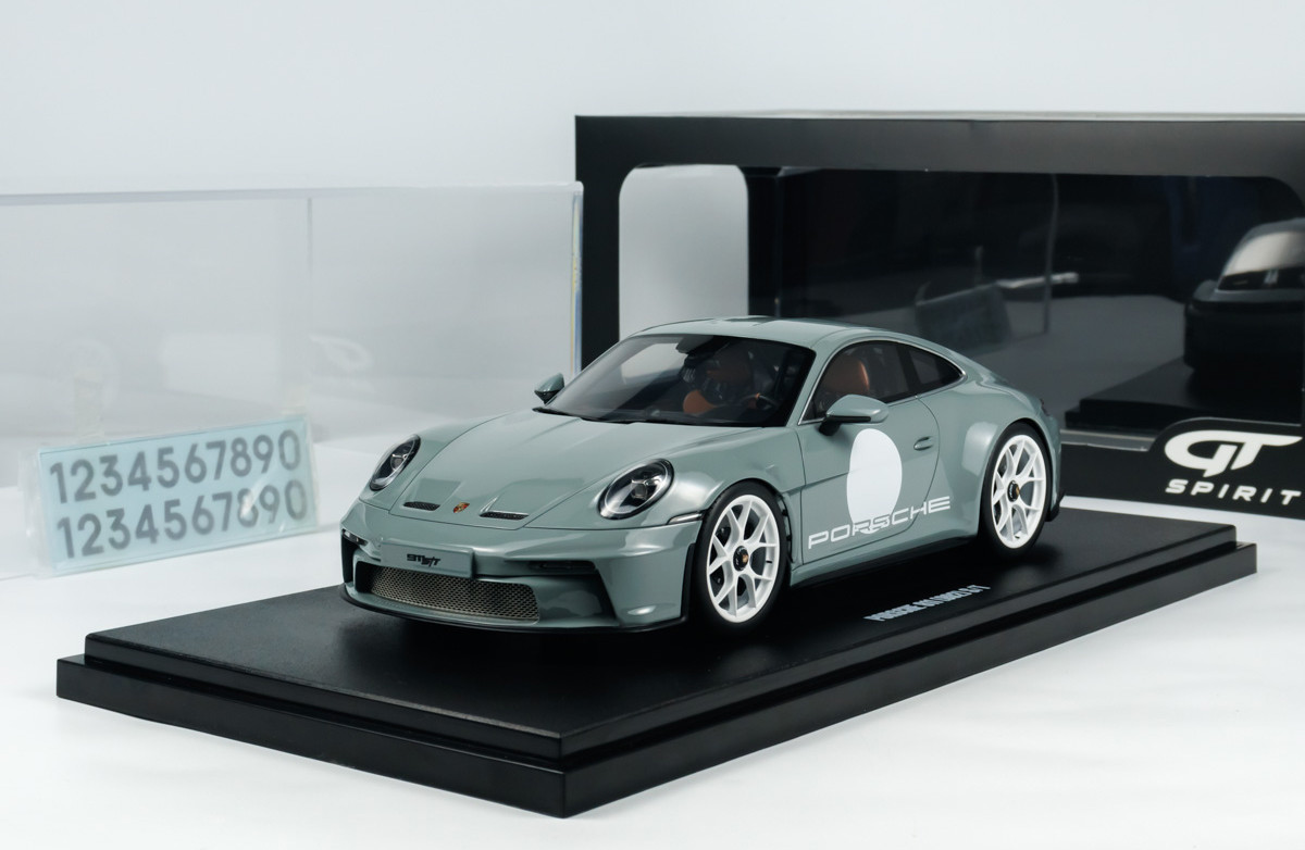 1/18 GT Spirit Porsche 911 992 S/T (Blue) Car Model - LIVECARMODEL.com