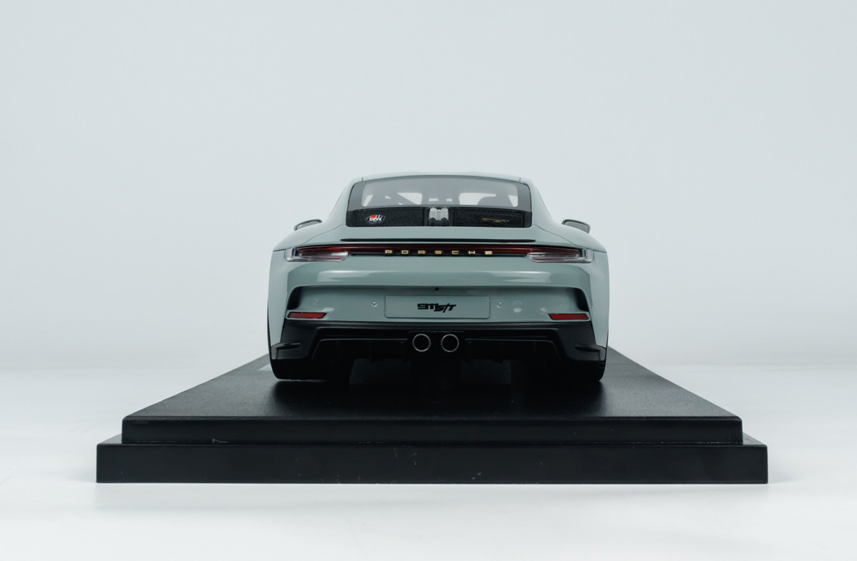 1/18 GT Spirit Porsche 911 992 S/T (Blue) Car Model - LIVECARMODEL.com