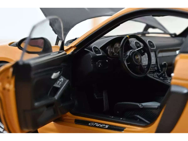1/18 Norev 2023 Porsche Cayman GT4 RS Weissach Package (Bahama