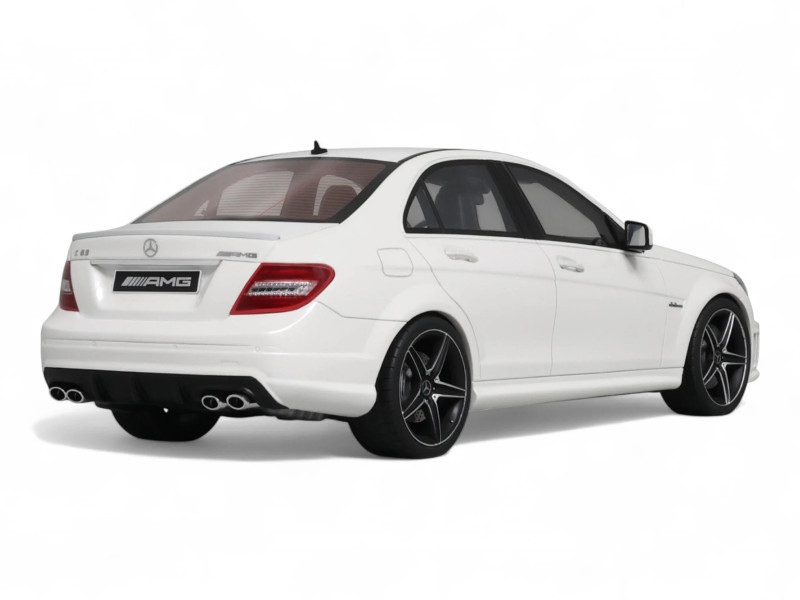 1/18 GT Spirit 2007 Mercedes-Benz C63 AMG (Diamond White) Car Model