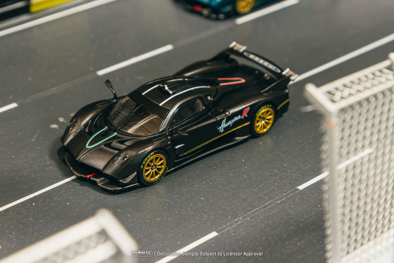 1/64 Tarmac Works Pagani Huayra R (Matte Black Carbon Fiber
