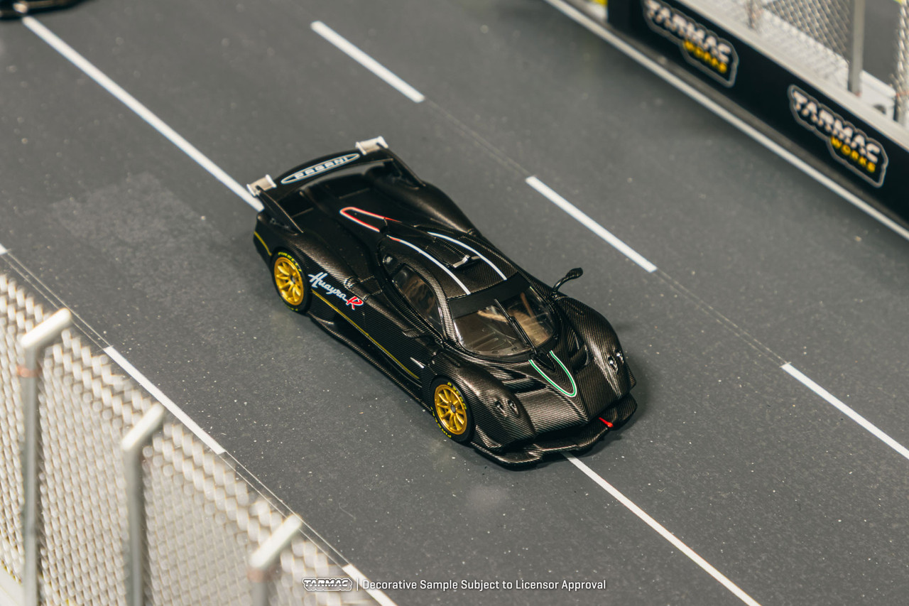1/64 Tarmac Works Pagani Huayra R (Matte Black Carbon Fiber