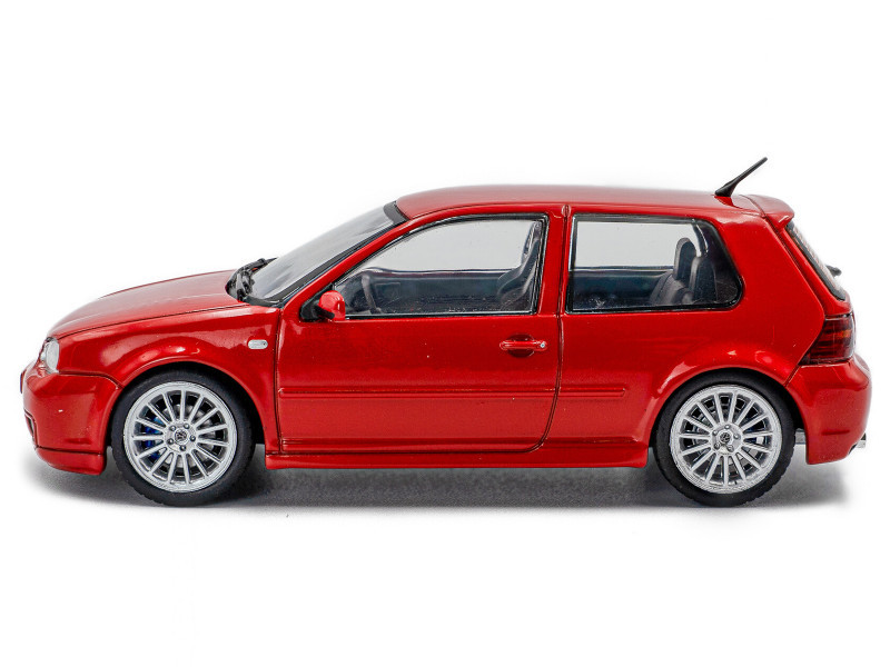 1/43 Solido 2003 Volkswagen Golf IV R32 (Toronto Red) Diecast Car Model