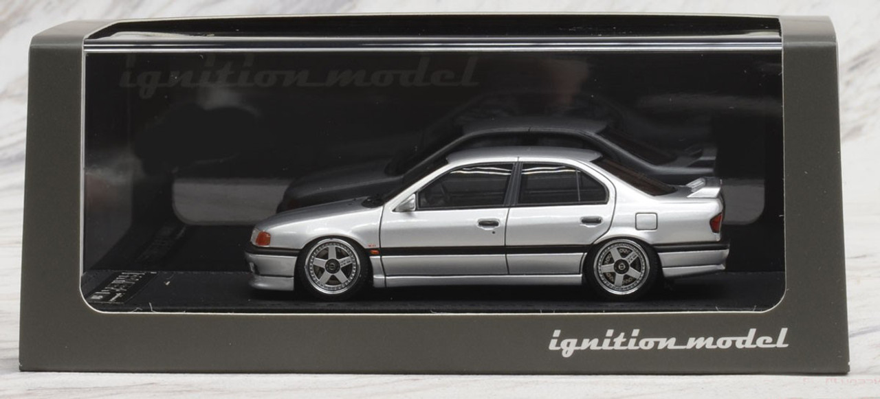 豊富な100%新品ignition model 1/43 Nissan Skyline 2000 GT-EL (C210) Green 乗用車