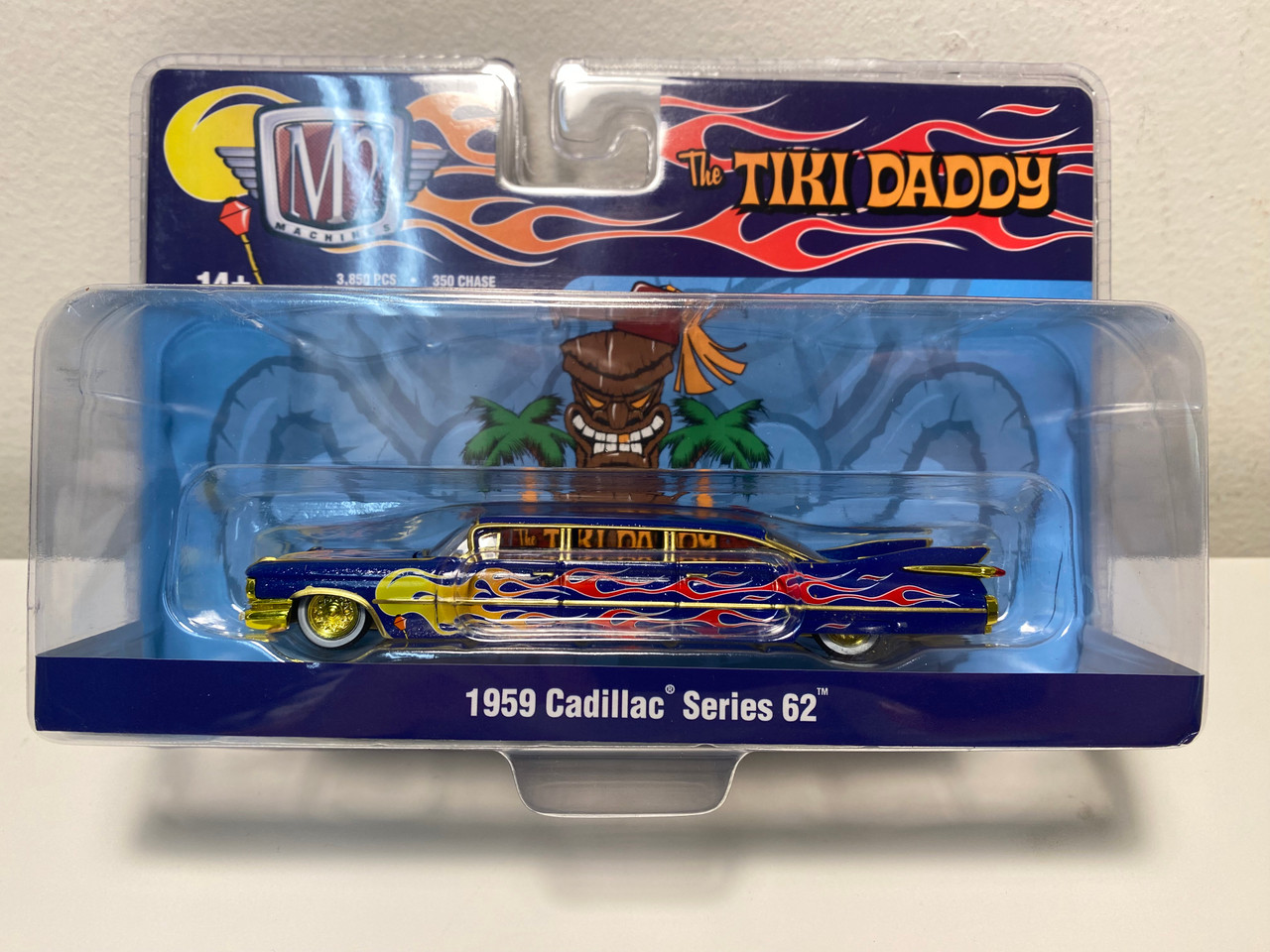 M2 1959 キャデラック・シリーズ 62 (チェイスカー) CHASE CAR 1/64 M2 Machines Auto-Stretch 1959 Cadillac 62 Stretch