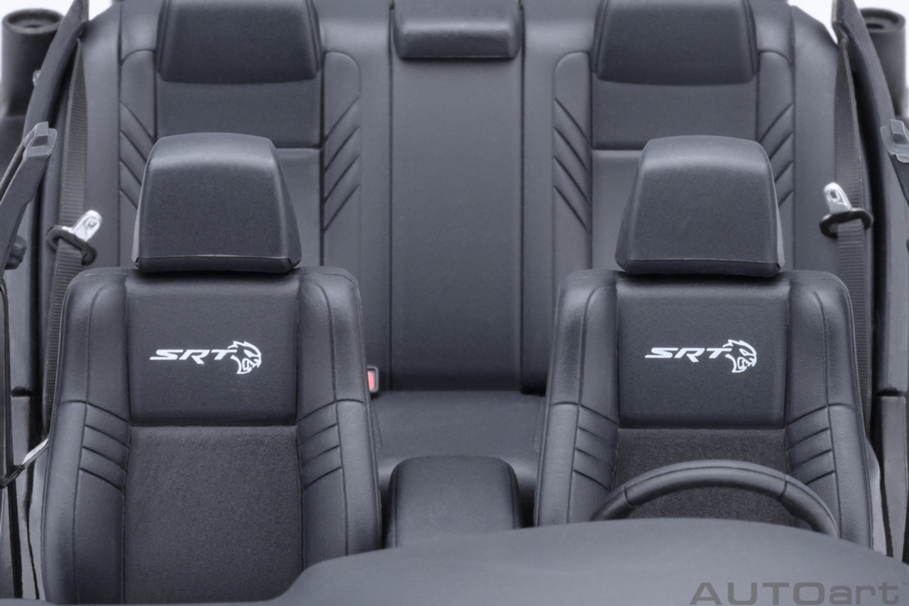 1/18 AUTOart Dodge Charger SRT Hellcat Redeye Jailbreak (Knuckle White) Car Model