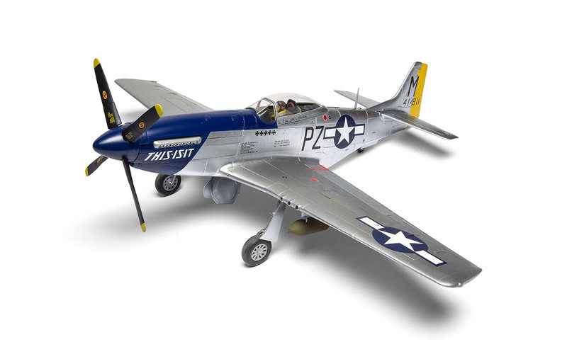 Level 4 Model Kit North American P-51D Mustang Aircraft with 2