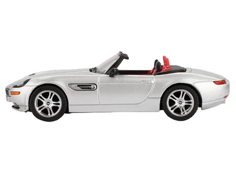 1/64 Mini GT BMW Z8 (Silver) Diecast Car Model - LIVECARMODEL.com