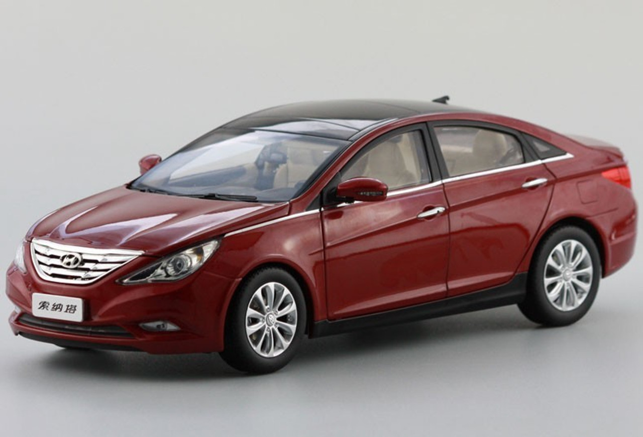 1/18 Dealer Edition Hyunda Sonata (Red) 6th Generation (YF; 2009-2014) Diecast Car Model