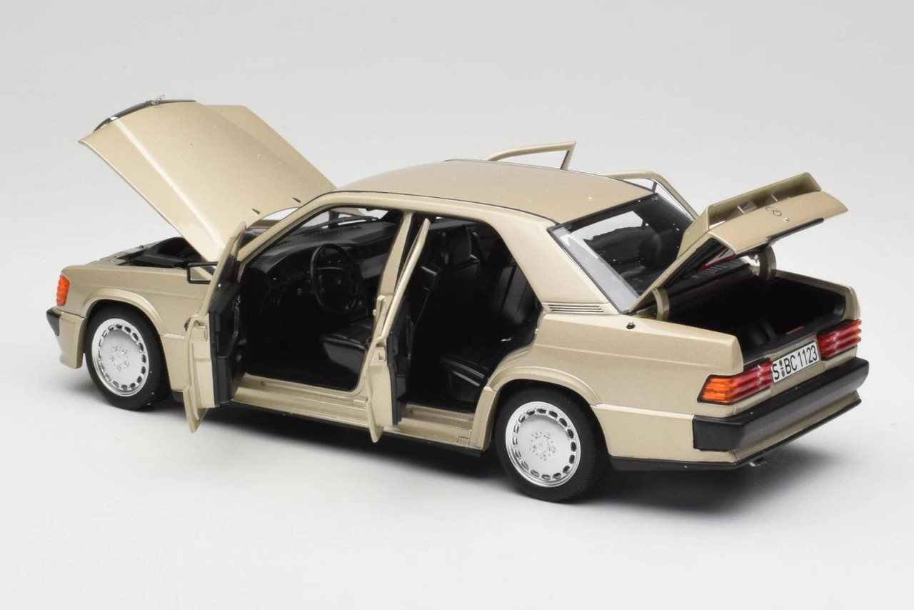1/18 Norev 1984 Mercedes-Benz 190E 2.3 16V (Smoke Silver Metallic