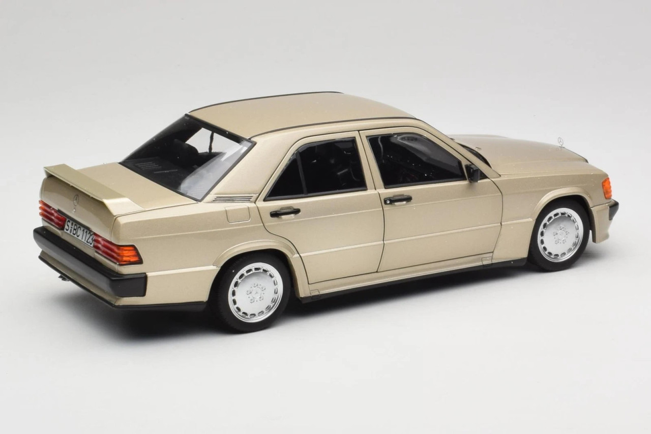 1/18 Norev 1984 Mercedes-Benz 190E 2.3 16V (Smoke Silver Metallic