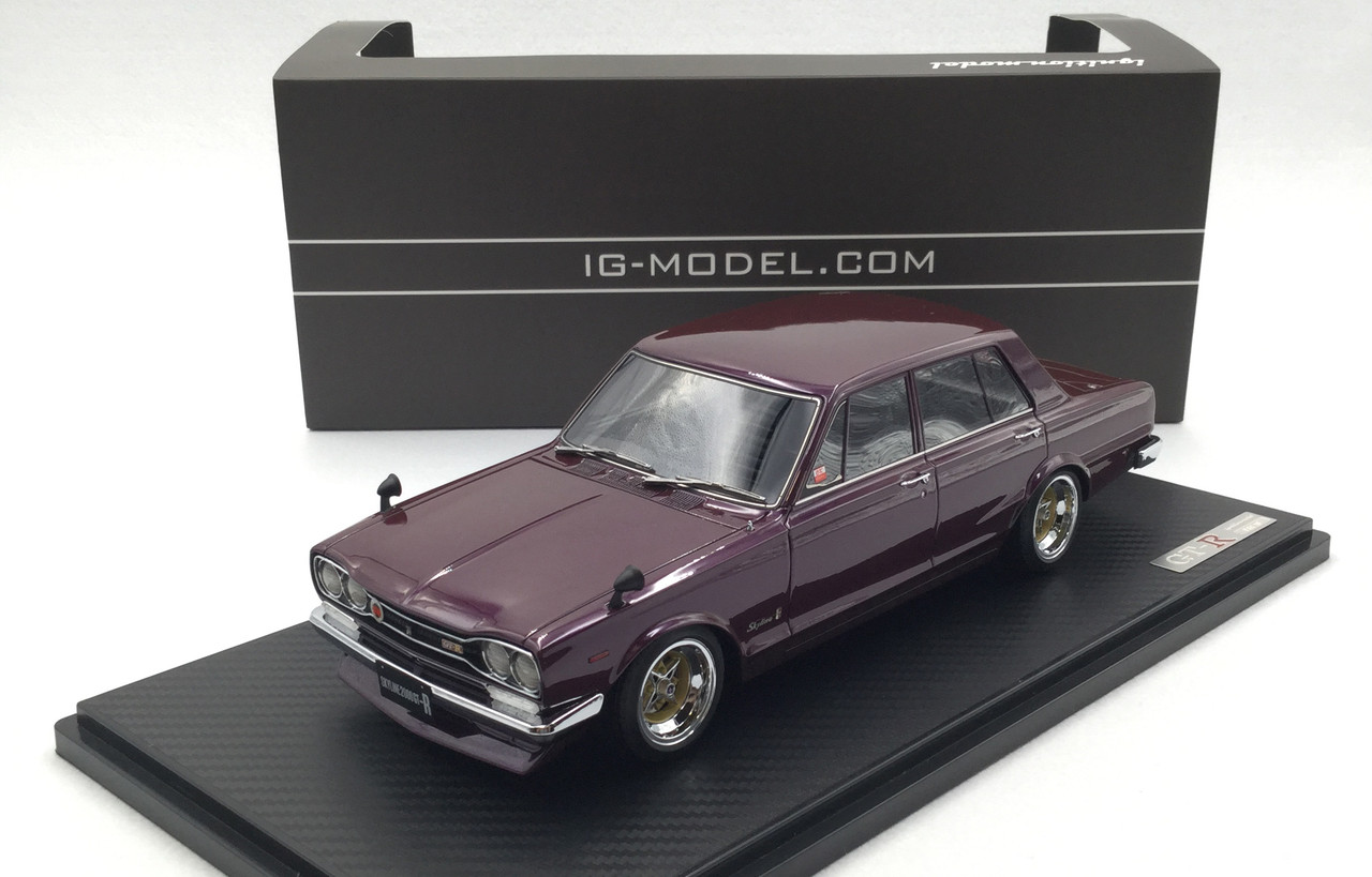 IG 1/18 NISSAN SKYLINE 2000 GT-R (KPGC110) シルバー IG0743 