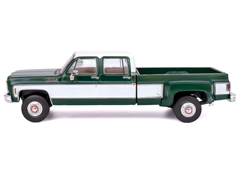 1/64 Ixo GMC Sierra Grande 3500 Crew Cab Dually (Green & White) Diecast Car Model