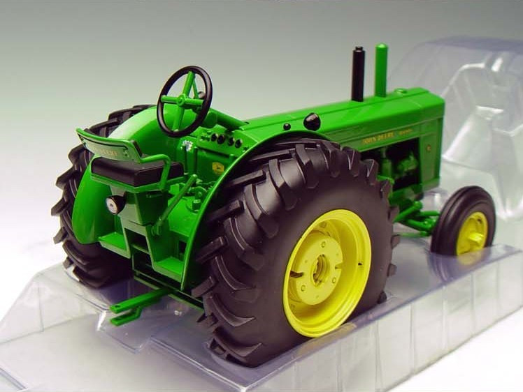 ERTL 1/16 JOHN DEERE MODEL R TRACTOR DIECAST MODEL - LIVECARMODEL.com