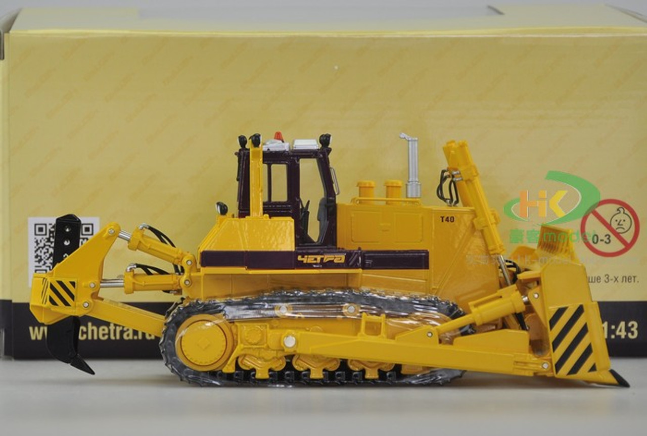 1/43 RUSSIAN CHETRA T40 T-40 BULLDOZER DIECAST MODEL