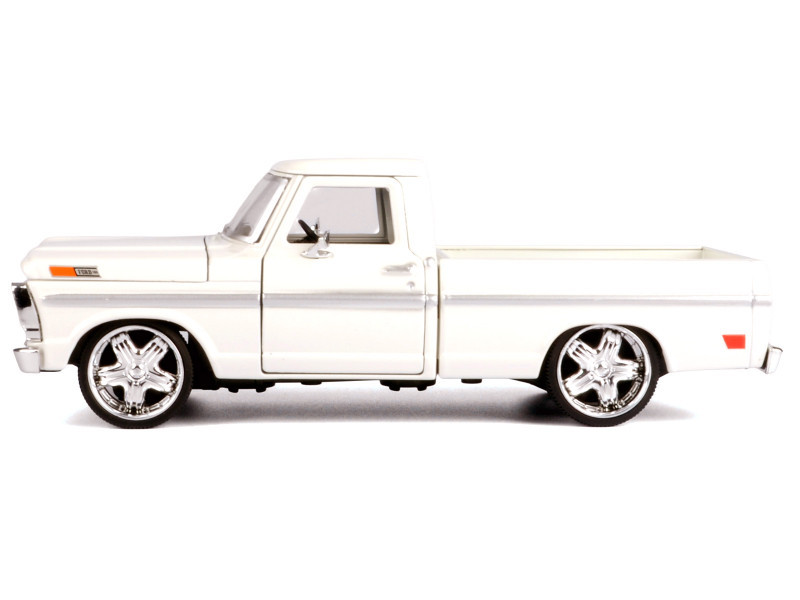 1969 Ford F-100 Pickup Truck Cream "Timeless Legends" Series 1/24 Diecast Model Car by Motormax