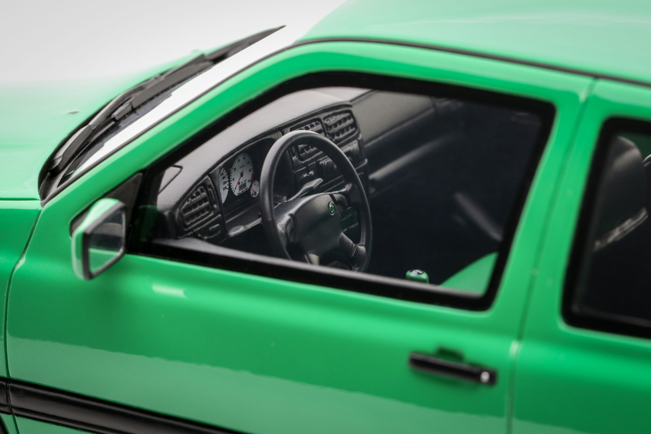 1/18 OTTO 1995 Volkswagen Golf III GTI (Concept Salsa Green) Car