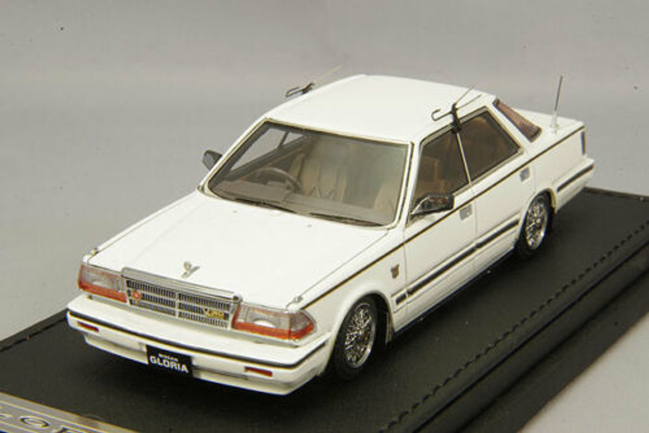 1/43 IG Ignition Model Nissan Gloria (Y30) 4 Door Hardtop Brougham VIP (White) Car Model IG1308