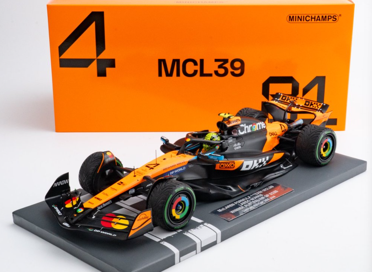 1/18 Minichamps 2025 Formula 1 Australian GP Winner McLaren F1 Team MCL39 #4 Lando Norris Car Model
