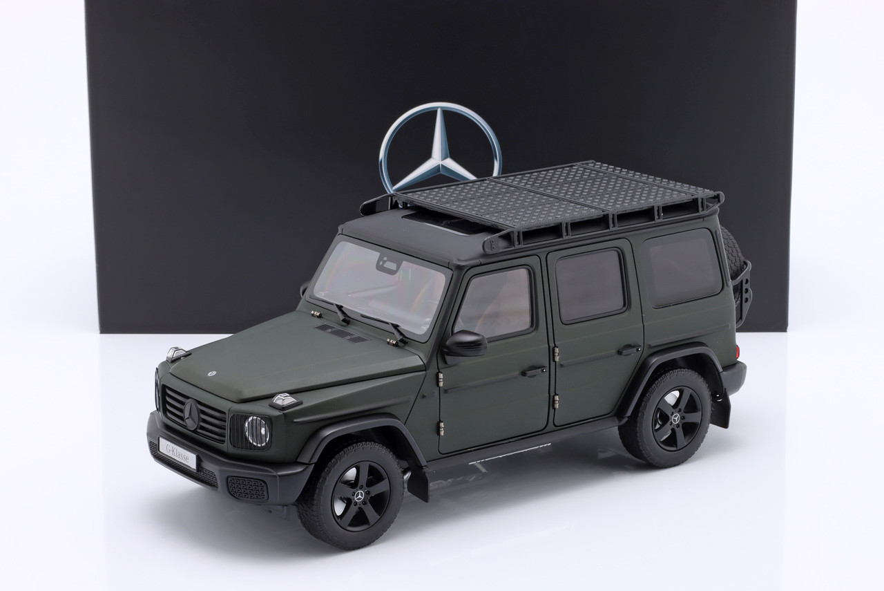 Gクラス （W465） Manufaktur オリーブマグノ　1/18 1/18 Dealer Edition 2022 Mercedes-Benz G-Class W465 Professional