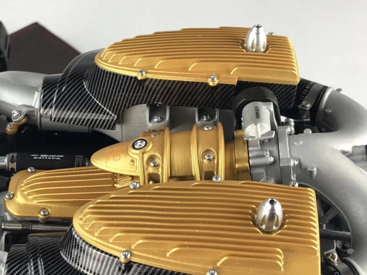 1/6 Frontiart Pagani Huayra Engine Model Limited