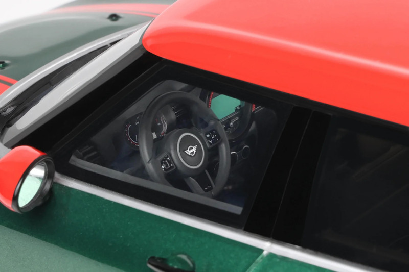 1/18 OTTO 2021 Mini Clubman F54 JCW (British Green) Car Model