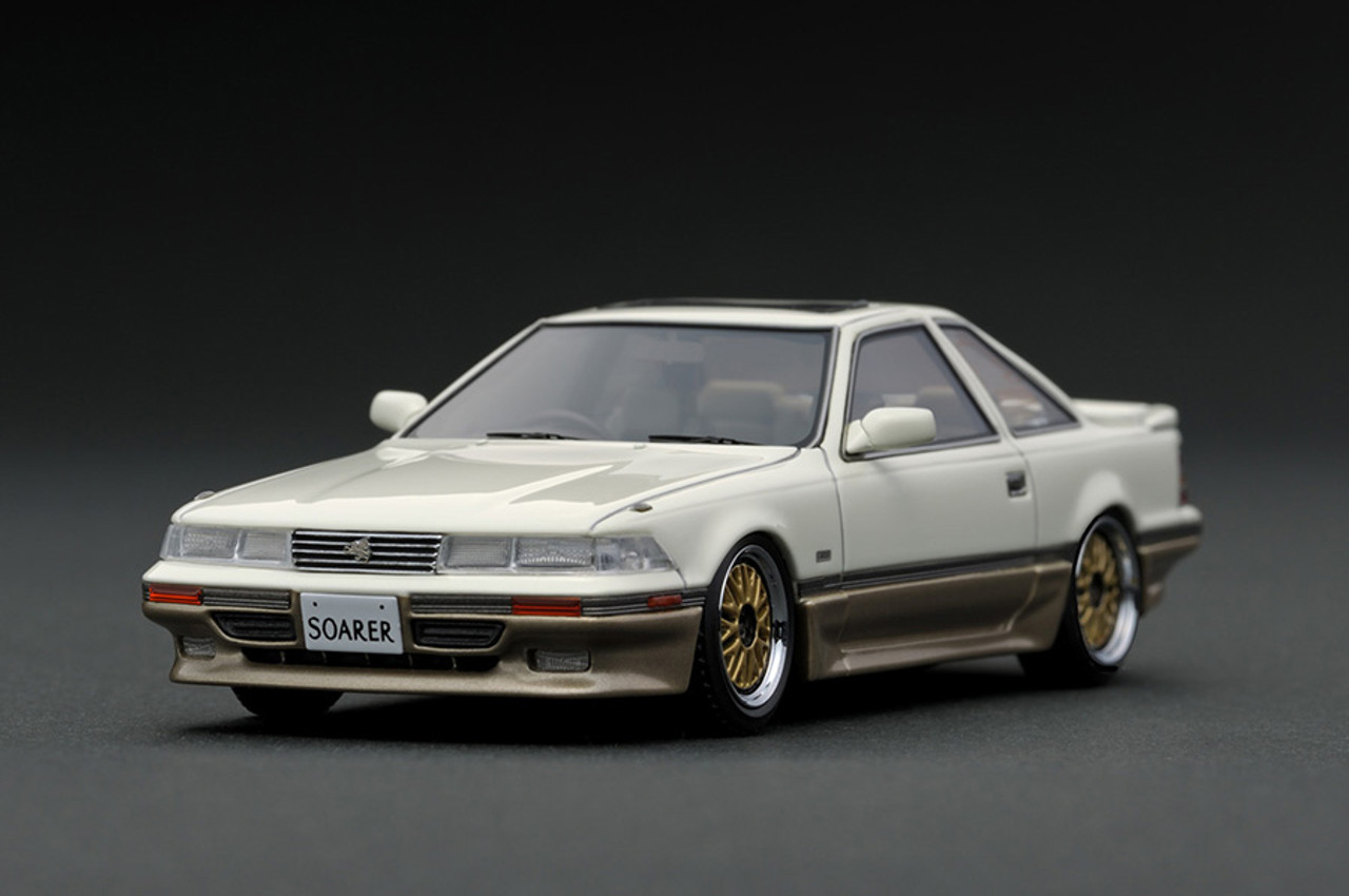 1/43 IG Ignition Model Toyota Soarer (Z20) 3.0GT-Limited (White/Silver) Car Model