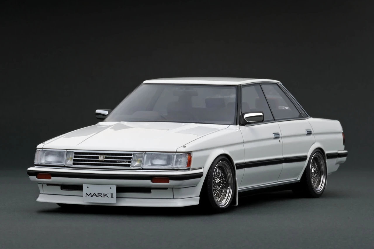 1/18 Ignition Model Toyota Mark II Grande (GX71) (White) Car Model