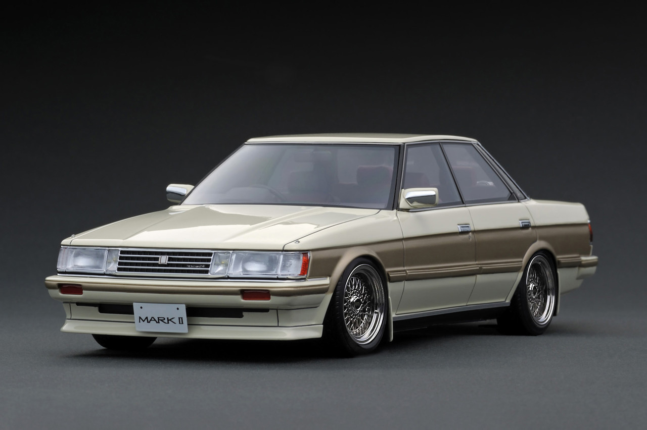 ミニカー 1/18 MarkII Grande (GX71) White/Gold 1/18 Ignition Model Toyota Mark II Grande (GX71) (Pearl White