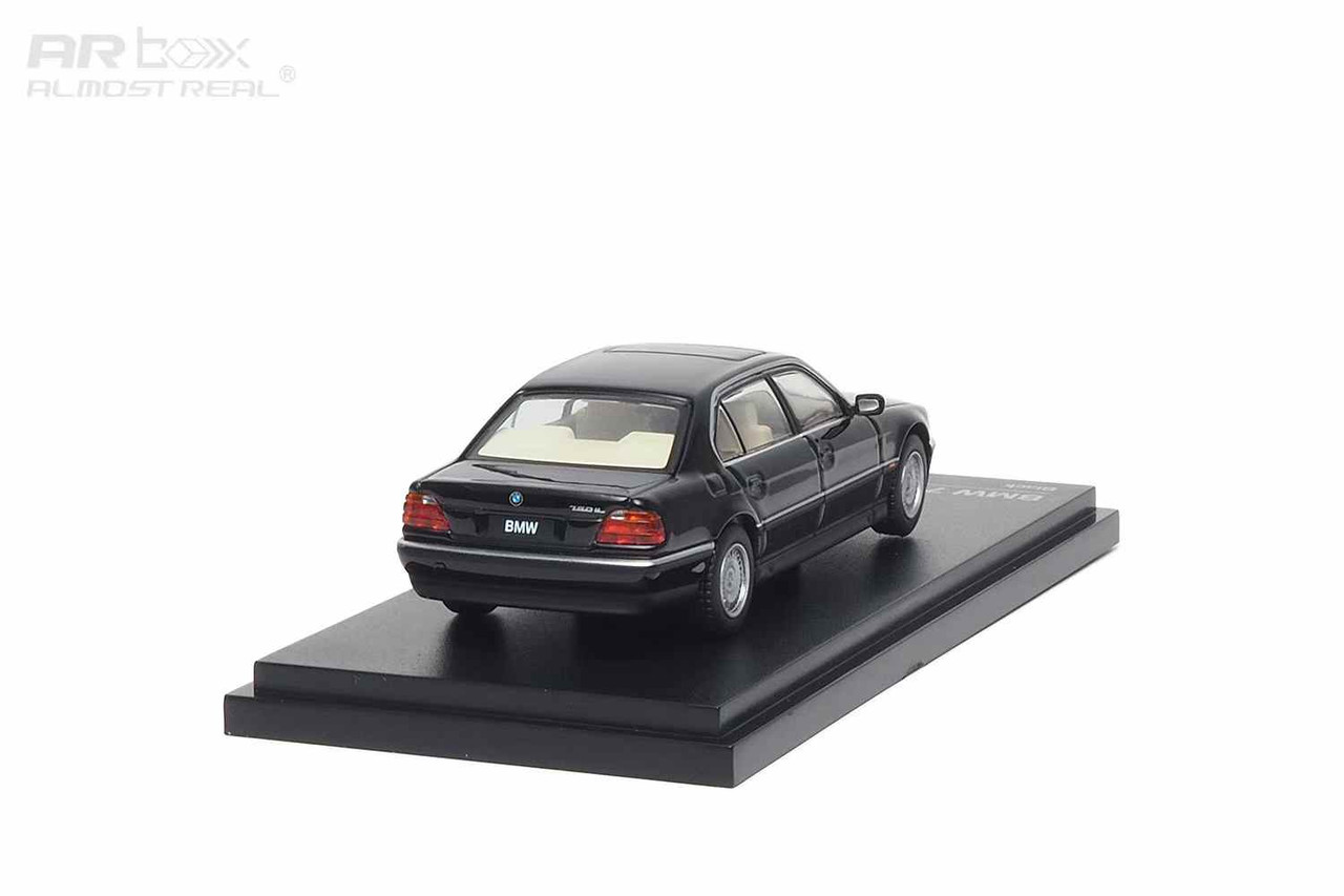 1/64 BMW 750iL E38 (Black) Diecast Car Model - LIVECARMODEL.com