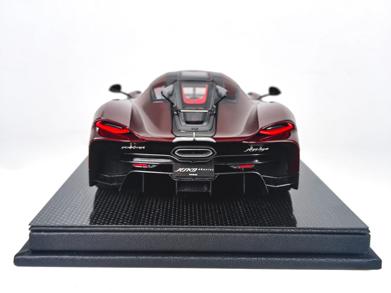 新品 FrontiArt 1/18 ケーニグセグ jesko ブラックカーボン 1/18 Frontiart Koenigsegg Jesko Absolut 7267 (Carbon Black