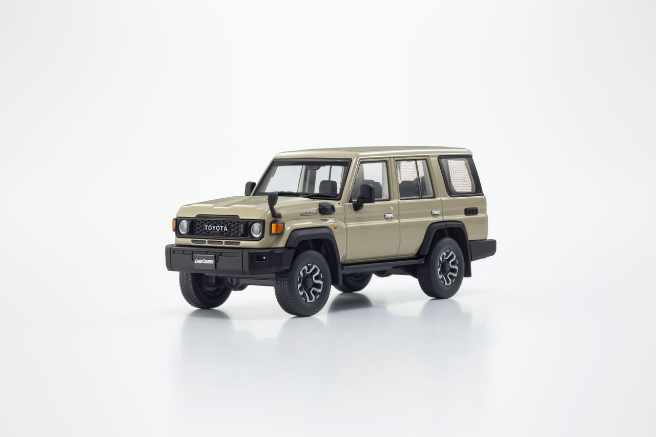 ミニカー KYOSHO Toyota LAND CRUISER 70 Beige 1/43 Kyosho Toyota Land Cruiser 70 (Beige) Car Model