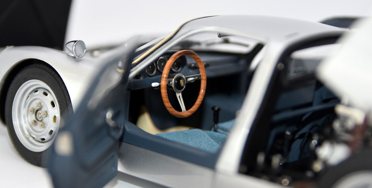 1/18 CMC 1965 Porsche 904 Carrera GTS #150 2nd Rallye Monte Carlo