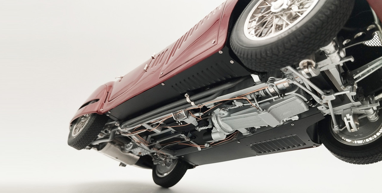 1/12 CMC 1938 Alfa Romeo 8C 2900 B Speciale Touring Coupe
