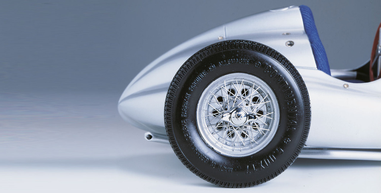 1/18 CMC 1939 Mercedes-Benz W165 Diecast Car Model - LIVECARMODEL.com