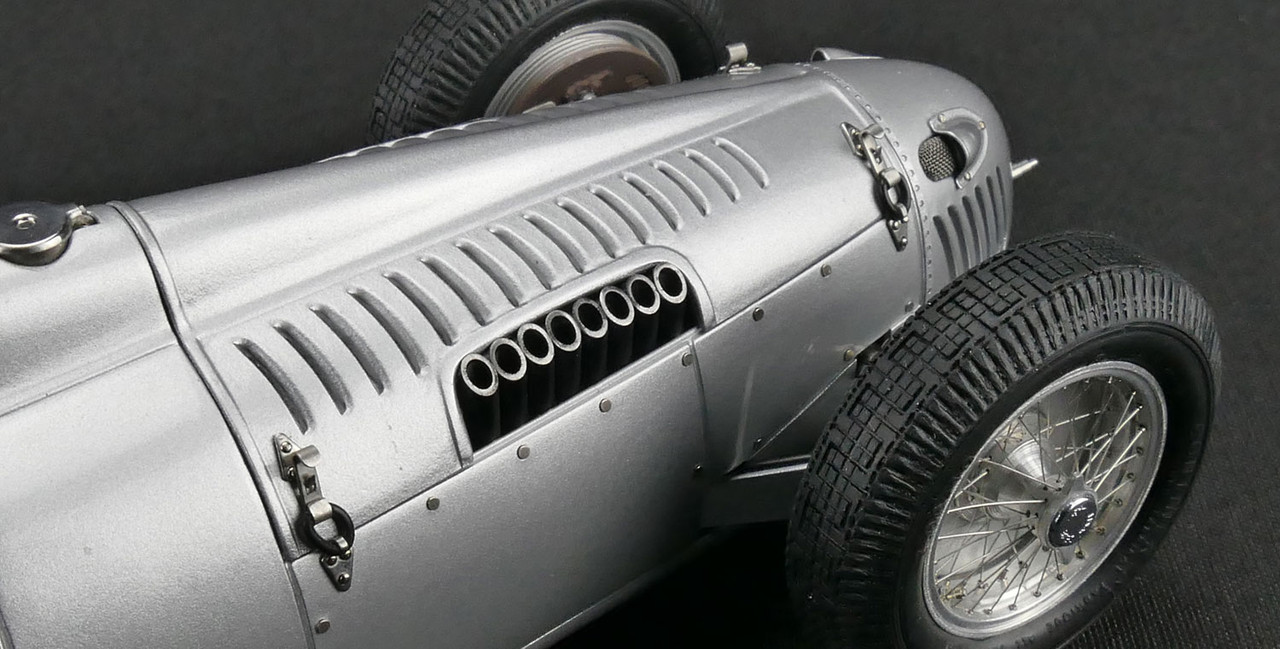 1/18 CMC 1936-1937 Auto Union Type C (Silver) Diecast Car Model