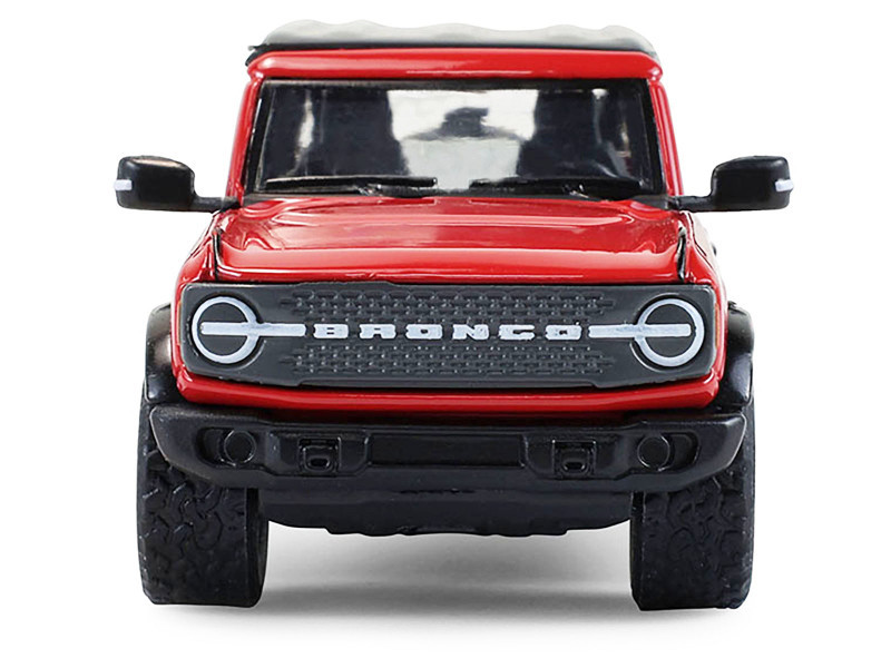 2024 Ford Bronco Badlands 4-Door Hot Pepper Red with Gray Top