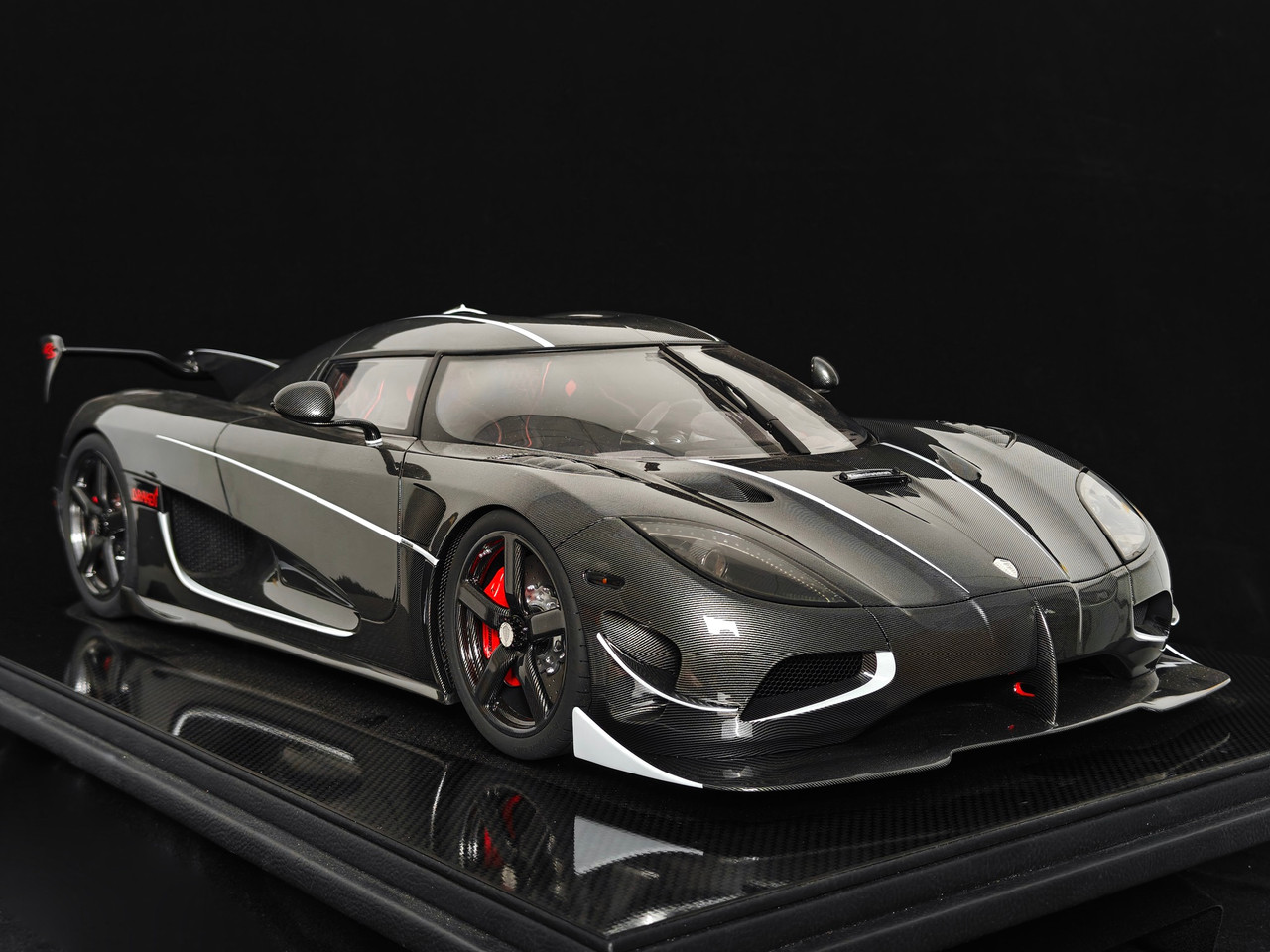 1/8 Frontiart Koenigsegg Agera RS Draken 7137 Resin Car Model